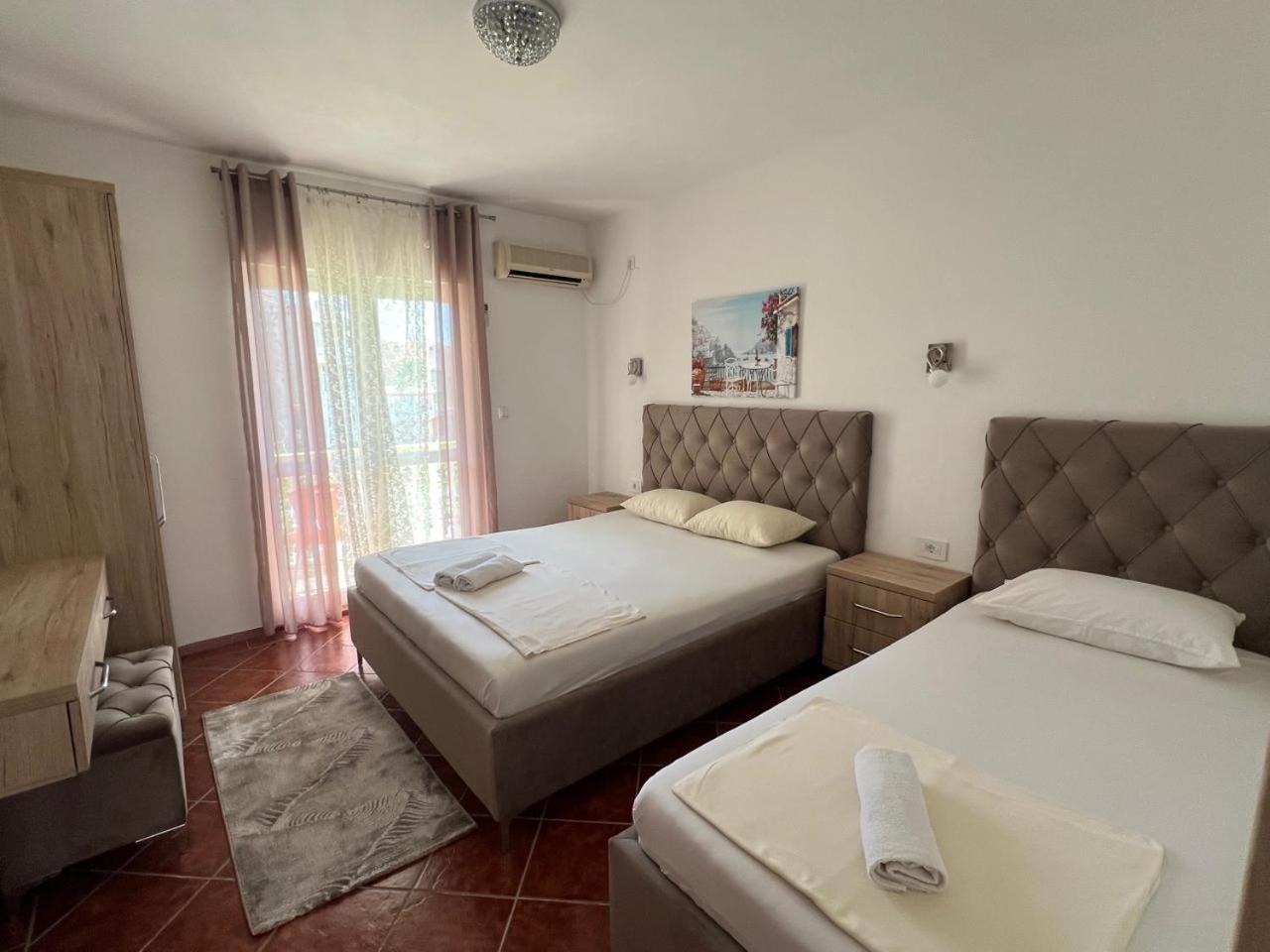 Kontiki Apartments Ulcinj Buitenkant foto